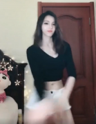 画风突变，如此性感尤物怎能轻易征服
