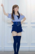 美女跳《蹦迪舞》《bboom bboom》黑丝美腿，这舞跳