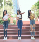 三个性感美女为你带来不一样的古驰舞