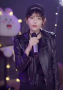 开始有点吓人，最后不得不说，被美女性感的摆