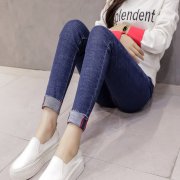 时尚潮流的孕妇裤，让肚肚不束缚，孕期也能酷