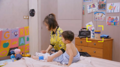 每一次嗯哼和妈妈霍思燕的甜蜜互动