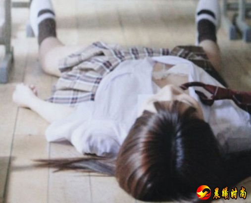 窥探日本校园青春期少女的性萌动