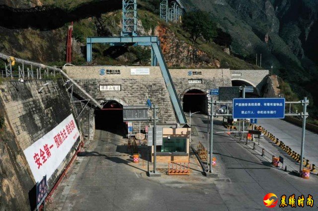 清华大学与国投集团雅砻江公司规划建设更大空间
