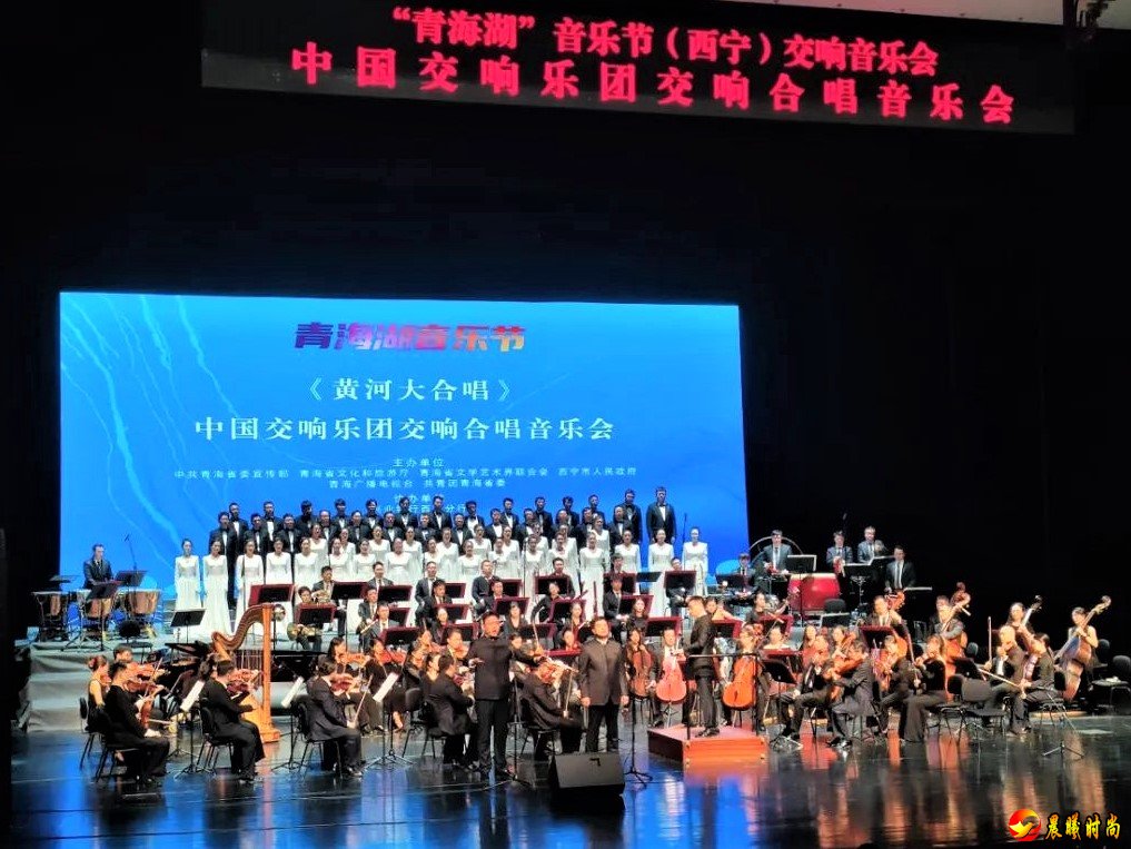 与西部地区各大艺术院团、高校进行广泛交流与深度合作