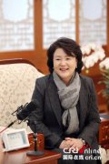 是希望通過詩歌來進行文化、情感交流的嘗試：“這次所選的韓國詩歌作品