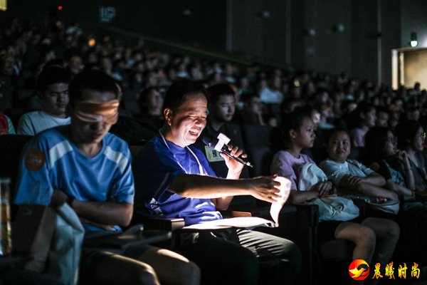 这次 “在一起·看电影”无障碍观影活动也是阿里公益亲子暑假爱心接力活动的收官活动