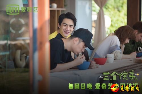 节目中的逗逼金句秒成爆款
