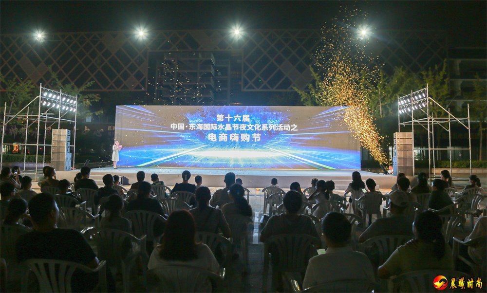 喝上一口爽到胃的冰镇扎啤