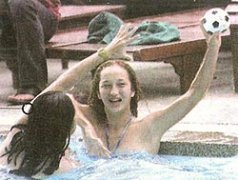 亚洲杯选美：关岛美女开放 日韩女孩时尚(图)