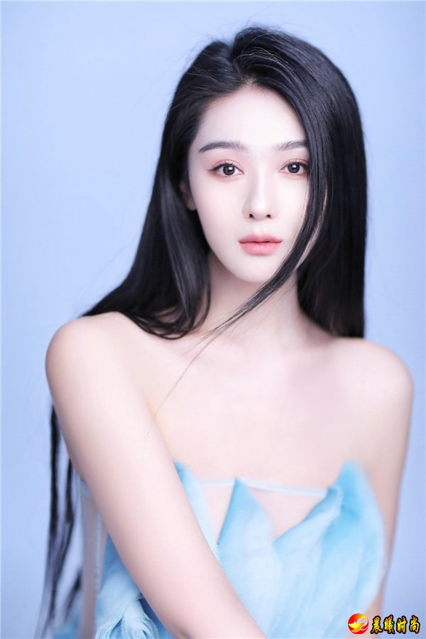 她也是一位非常有上进心的女星