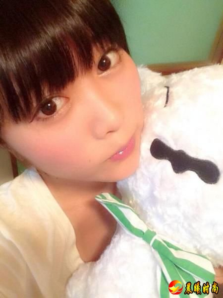 美少女们的各式各样自拍姿势让宅男都兴奋不已了! 前几日日本举行第一届写真偶像自拍选举大赛