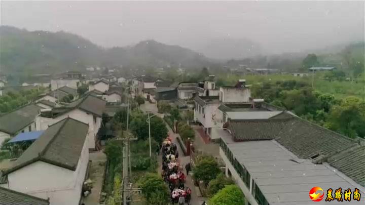你的留言将有机会在 5·12特别节目中播出 