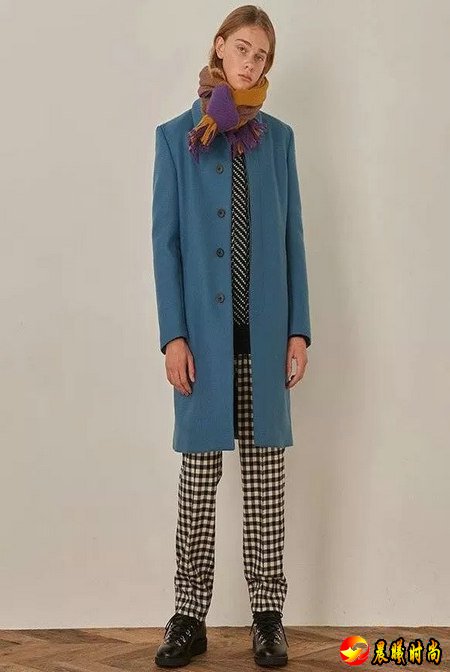 19/20秋冬女装大衣秀“色”可穿，跟着Pantone选新色！(图31)