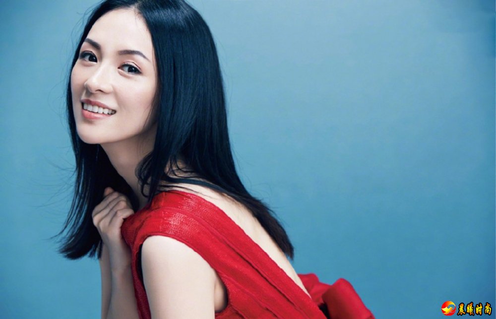 中分长发美女章子怡露V火爆身材魔鬼诱惑图片