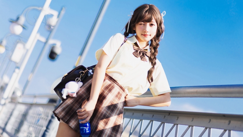 夏天 美女 学生 可爱辫子 夏装 裙子 美女