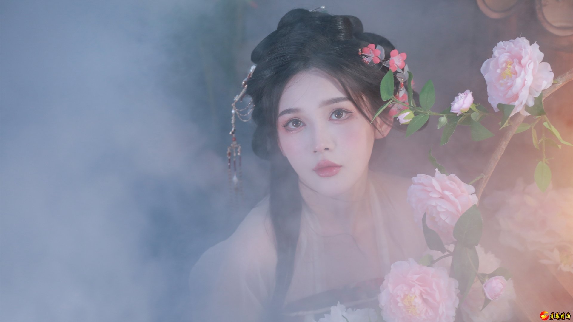 美女古风 头饰 鲜花 美女唯美壁纸
