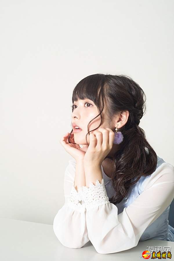 上坂堇为其中的角色“莉莎”配音