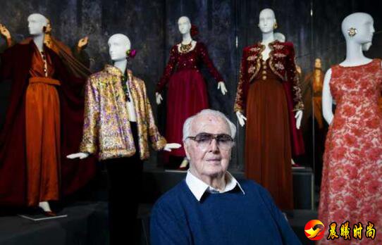 法国时装设计师纪梵希去世 终年91岁