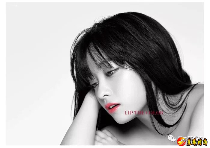 桥本小天使彻底变了一个风格！ 她担任了8月13日开始发售的彩色唇膏“LIP THE COLOR”的代言人