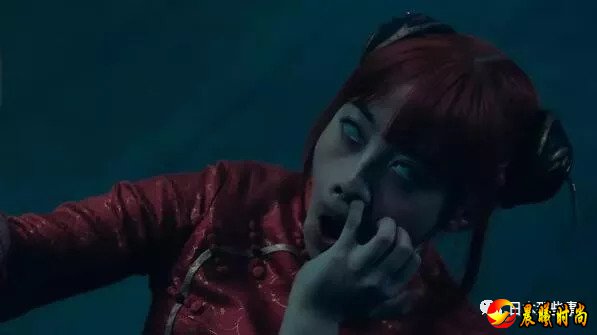 桥本小天使彻底变了一个风格！ 她担任了8月13日开始发售的彩色唇膏“LIP THE COLOR”的代言人