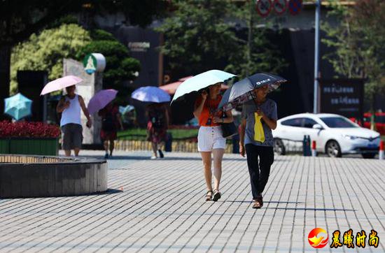 12日17时，乐山市自然资源局和乐山市气象局共同发布地质灾害气象风险预警：