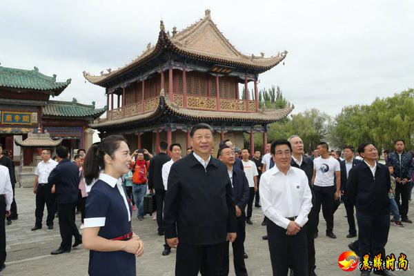 习近平考察嘉峪关关城