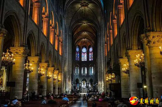《刺客信条》真能帮助修复巴黎圣母院么？