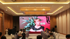 通常分为如下几个步骤: 第一步：骗子在交友婚介网站、微博、微信等社交平台