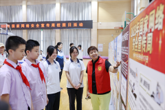 活动现场还发布了《护航青春助成长 挺膺担当新时代》中国青少年网络安全倡