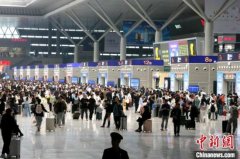 其中直通客流主要集中在北京、上海、广深、成渝等方向