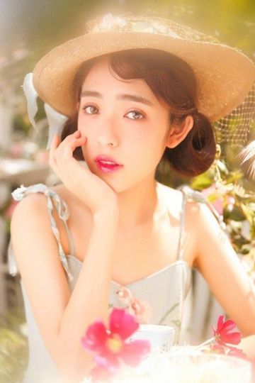 洛丽塔装清纯诱人美女清新梦幻写真图片