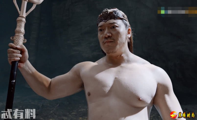 斗破苍穹萧炎掉入斗帝墓内怎么回事，斗帝雕像曝光最新剧情介绍