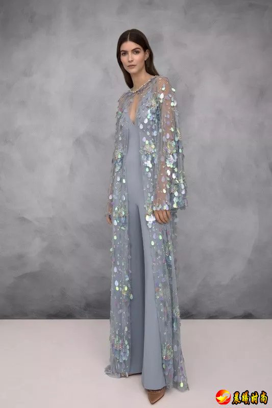 2019春夏礼服发起大牌秀场C位之争 亮片来袭势不可挡！(图7)