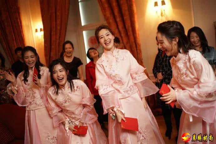 唐嫣罗晋婚礼现场图曝光 明道孙坚领衔伴郎团伴娘没有刘亦菲