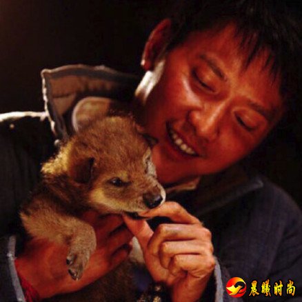 冯绍峰换头像怎么回事？赵丽颖冯绍峰近照曝光这3个细节证实怀孕