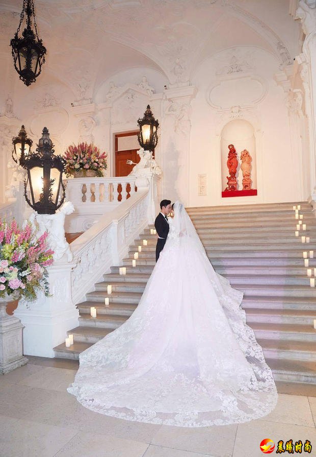 唐嫣婚纱尾长4米耗时近五千小时 捧花得主曝光竟是她【图】