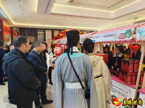 乐邦龟蛇酒亮相洞庭渔歌文创周展销活动 ——以非遗匠心助力健康中国